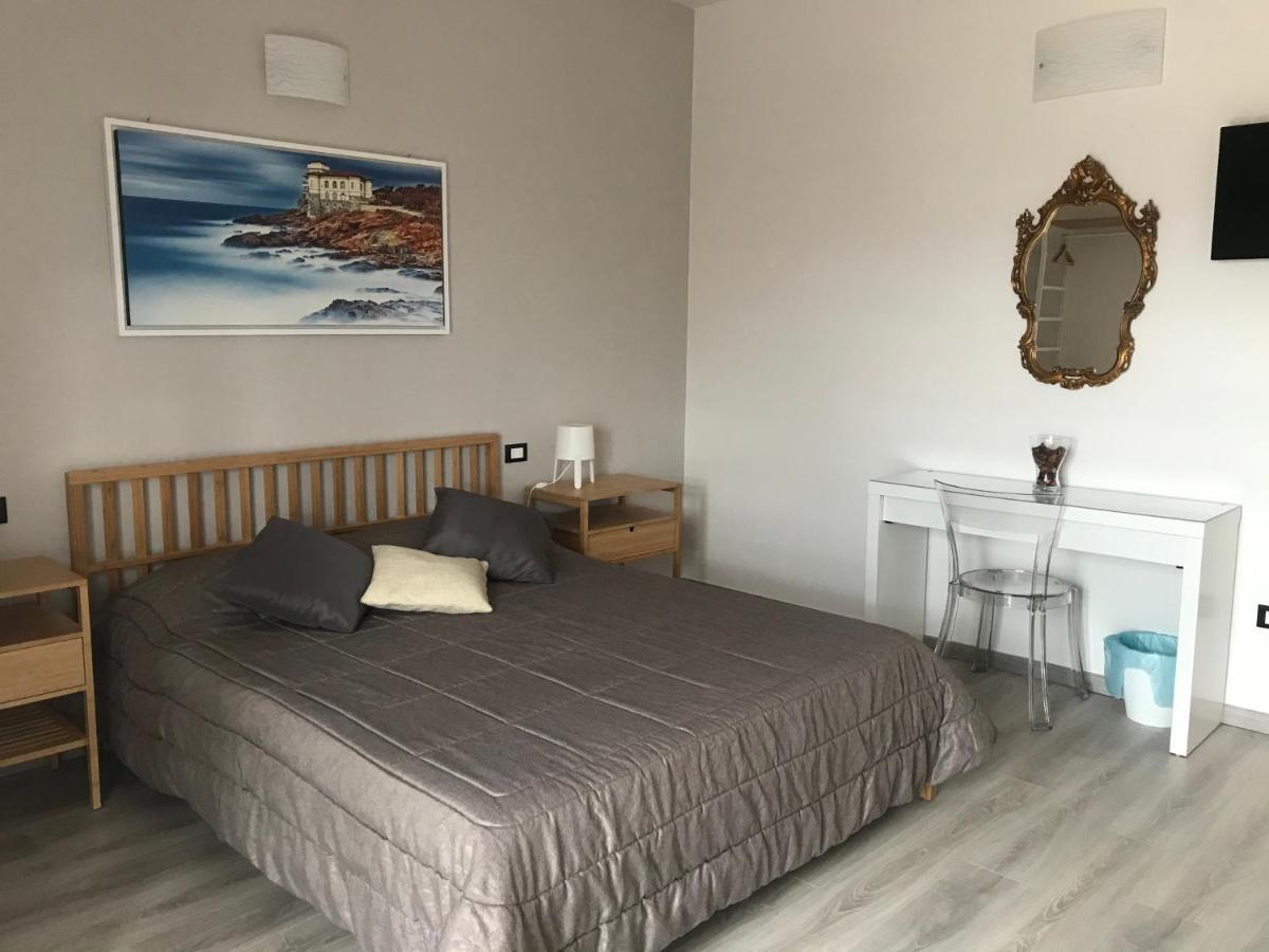 מלון Attico Livorno Bed & Relax מראה חיצוני תמונה