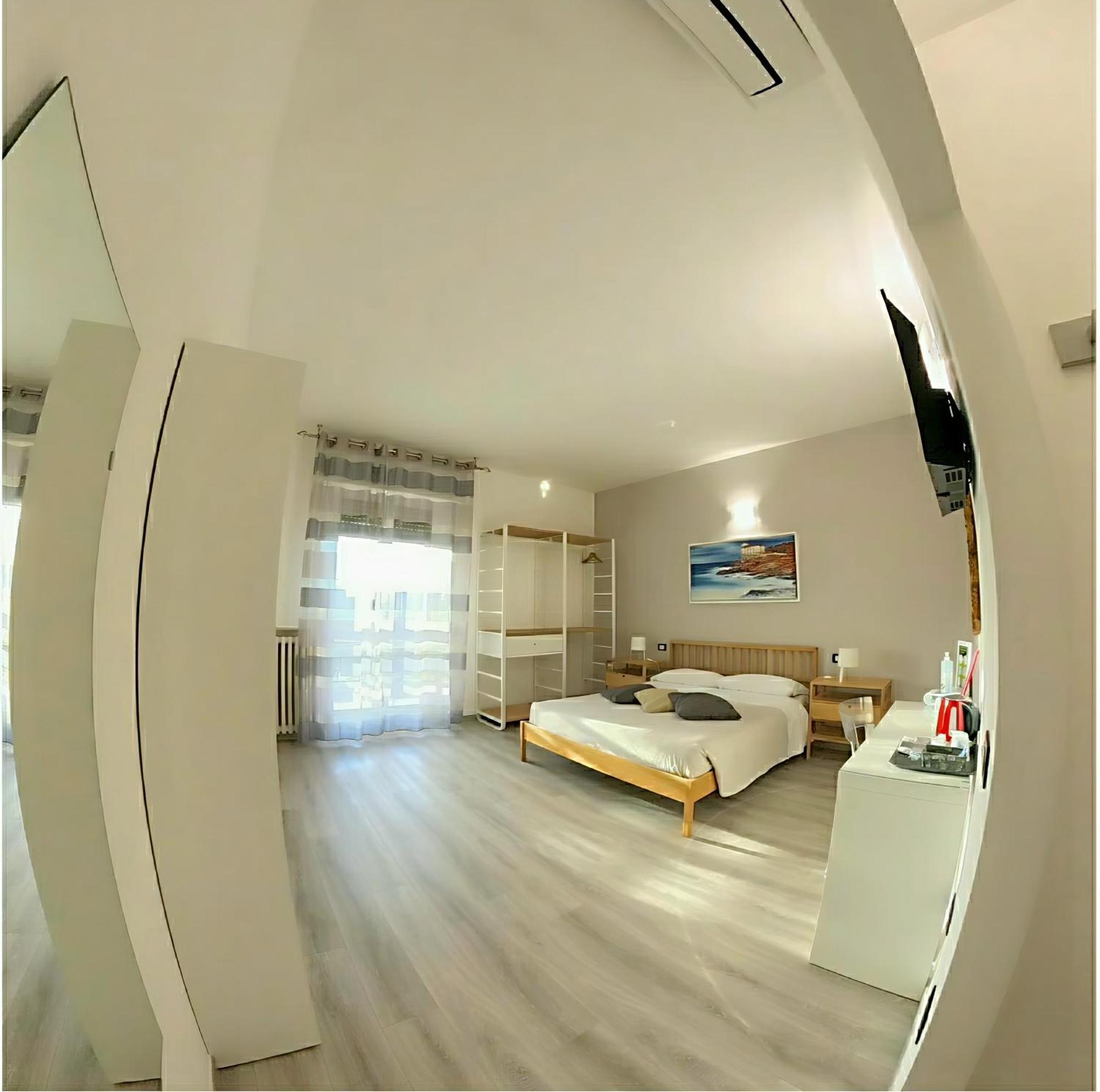 מלון Attico Livorno Bed & Relax מראה חיצוני תמונה