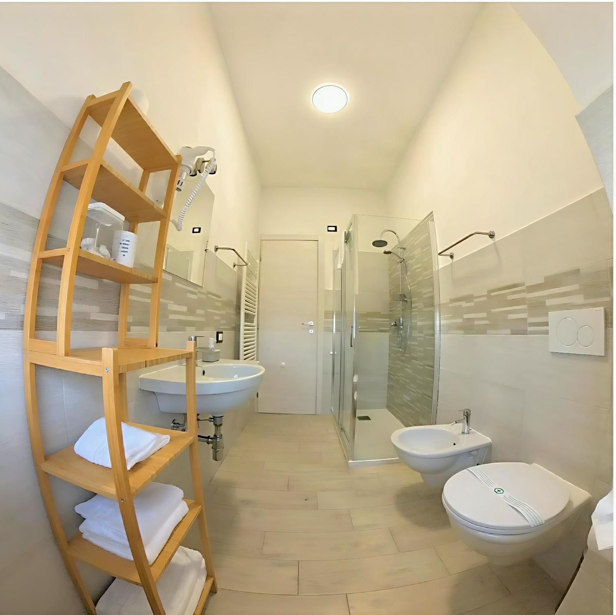 מלון Attico Livorno Bed & Relax מראה חיצוני תמונה